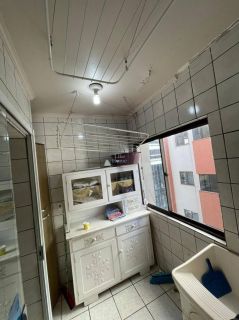 Apartamento de Verão no Coração de Meia Praia – Conforto e Localização Perfeita!