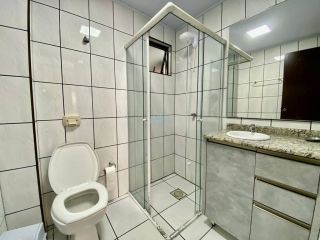 Apartamento Para Alugar com 3 quartos 1 suítes no bairro Meia Praia em Itapema