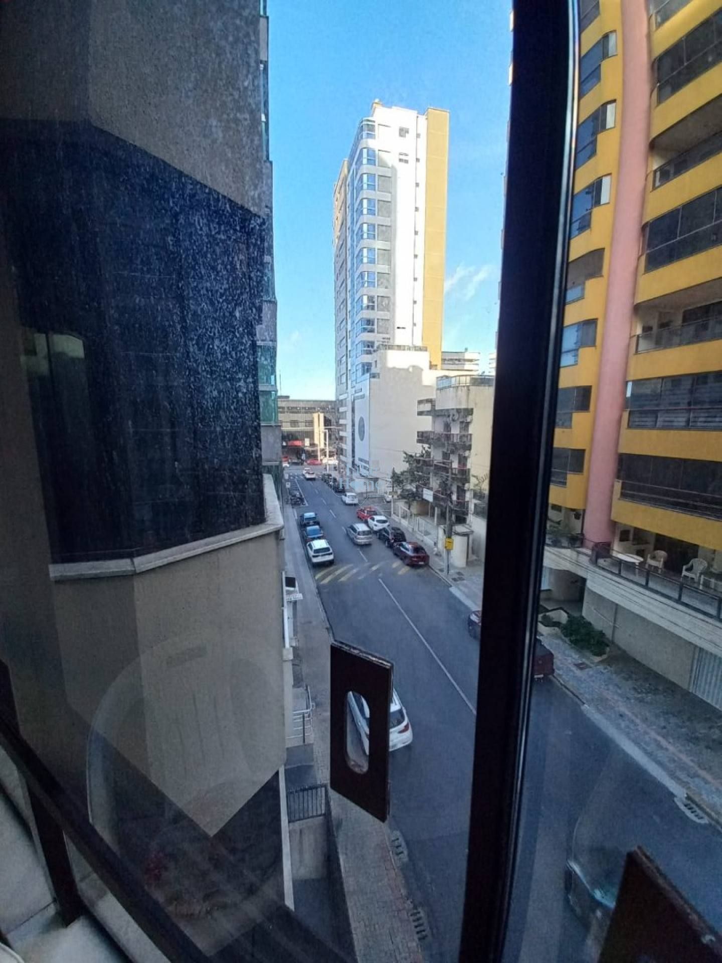 Apartamento na melhor localização de Meia Praia