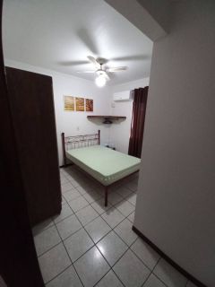 Apartamento na melhor localização de Meia Praia