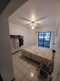 Apartamento na melhor localização de Meia Praia