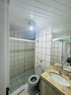 Apartamento Para Temporada com 3 quartos 1 suítes no bairro Meia Praia em Itapema