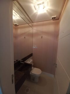 Excelente apartamento para locação diária em Meia Praia!