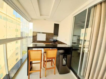 Apartamento Para Alugar com 4 quartos 4 suítes no bairro Meia Praia em Itapema