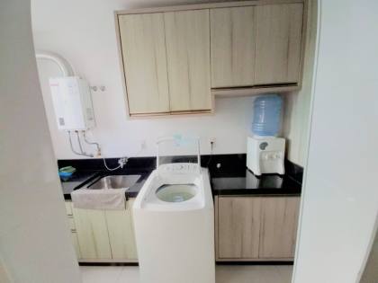 Apartamento Para Alugar com 4 quartos 4 suítes no bairro Meia Praia em Itapema