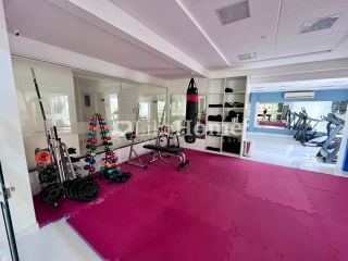Apartamento Para Alugar com 4 quartos 4 suítes no bairro Meia Praia em Itapema