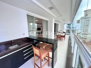 Apartamento Para Alugar com 4 quartos 4 suítes no bairro Meia Praia em Itapema