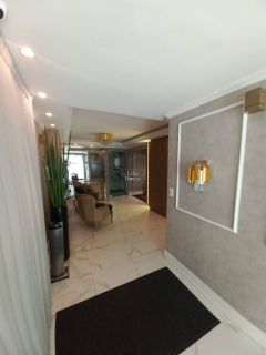 Apartamento para locação de temporada em Meia Praia