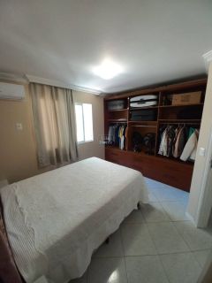 Apartamento para locação de temporada em Meia Praia