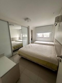 Apartamento Para Temporada com 3 quartos 2 suítes no bairro Meia Praia em Itapema