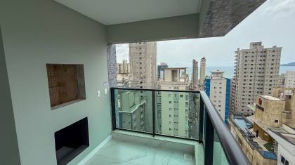 Amplo 3 suítes na Meia Praia - Le Voyage