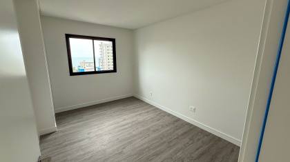 Amplo 3 suítes na Meia Praia - Le Voyage