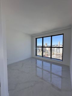 Alto padrão com 3 suítes na Meia Praia - Greta Palace