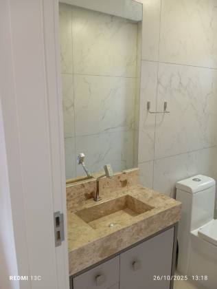 Apartamento Para Temporada com 3 quartos 3 suítes no bairro Meia Praia em Itapema