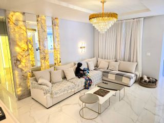 Apartamento de Alto Padrão à Venda no Sunsky Tower – Meia Praia, Itapema SC | 175m², 4 Suítes e 4 Vagas