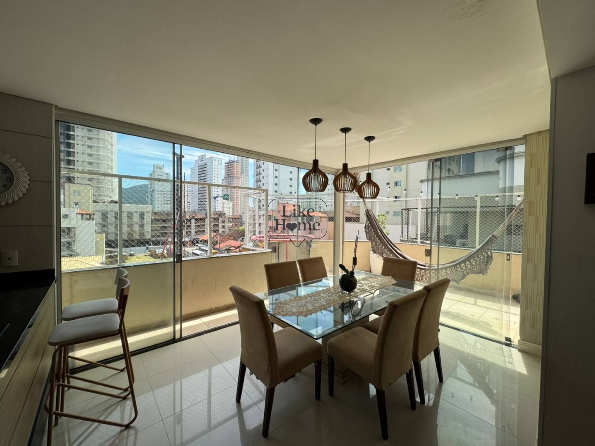 Cobertura QUADRA MAR aluguel de Inverno no Centro de Itapema!