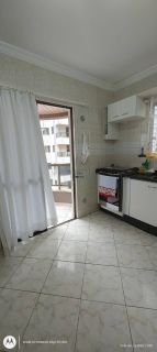 Apartamento Para Temporada com 4 quartos 1 suítes no bairro Meia Praia em Itapema