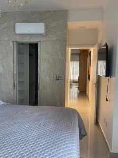 Apartamento Para Temporada com 3 quartos 3 suítes no bairro Meia Praia em Itapema