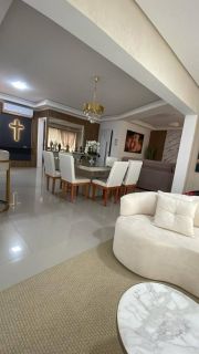 Apartamento Para Temporada com 3 quartos 3 suítes no bairro Meia Praia em Itapema