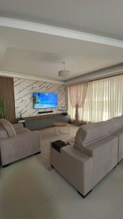 Apartamento Para Temporada com 3 quartos 3 suítes no bairro Meia Praia em Itapema