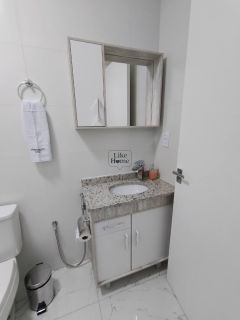 Apartamento Para Locação de Temporada com 2 quartos 1 suítes no bairro Morretes em Itapema