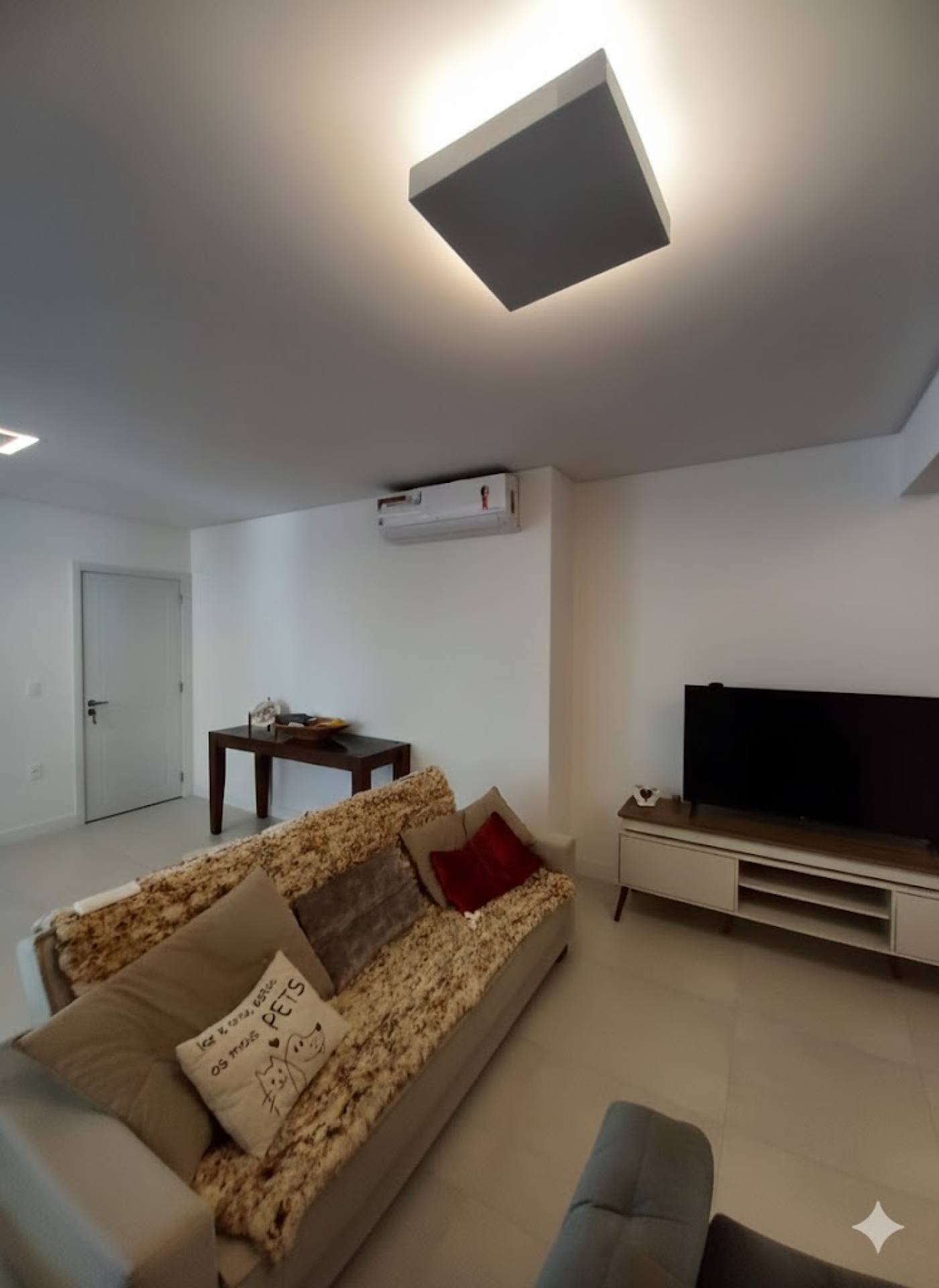 Apartamento Para Temporada com 2 quartos 2 suítes no bairro Meia Praia em Itapema