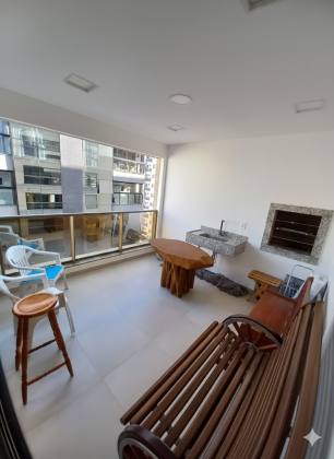 Apartamento Para Temporada com 2 quartos 2 suítes no bairro Meia Praia em Itapema