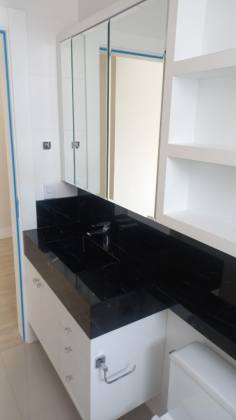 Apartamento Para Alugar com 3 quartos 3 suítes no bairro Meia Praia em Itapema