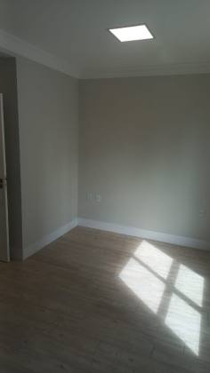 Apartamento Para Alugar com 3 quartos 3 suítes no bairro Meia Praia em Itapema