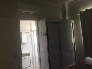 Casa Para Temporada com 3 quartos 3 suítes no bairro Balneário Perequê em Porto Belo
