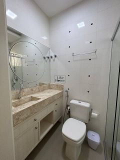 Apartamento frente mar a 50 metros da praia, totalmente mobiliado e com 3 suítes