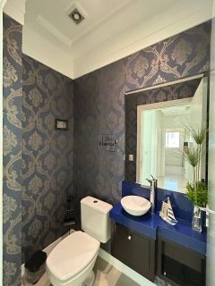 Apartamento frente mar a 50 metros da praia, totalmente mobiliado e com 3 suítes