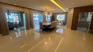 Apartamento Para Vender com 4 quartos 4 suítes no bairro Meia Praia em Itapema