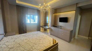 Apartamento Para Vender com 4 quartos 4 suítes no bairro Meia Praia em Itapema