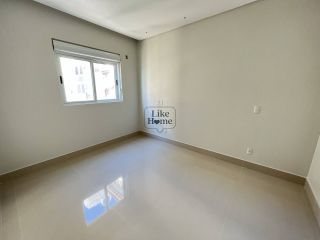 Apartamento Para Vender com 4 quartos 4 suítes no bairro Meia Praia em Itapema