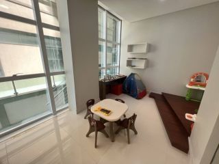 Apartamento Para Vender com 4 quartos 4 suítes no bairro Meia Praia em Itapema