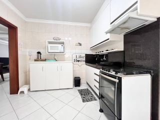 Apartamento Para Locação Anual com 4 quartos 1 suítes no bairro Meia Praia em Itapema