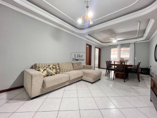 Apartamento Para Locação Anual com 4 quartos 1 suítes no bairro Meia Praia em Itapema