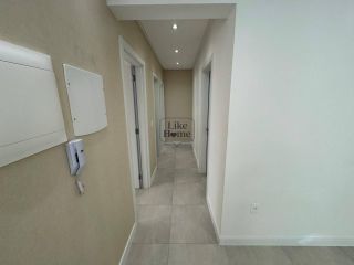 Apartamento Para Alugar com 3 quartos 3 suítes no bairro Meia Praia em Itapema