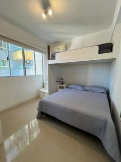 Apartamento Pé na Areia Para Vender com 2 quartos Centro em Balneário Camboriú