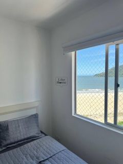 Apartamento Pé na Areia Para Vender com 2 quartos Centro em Balneário Camboriú