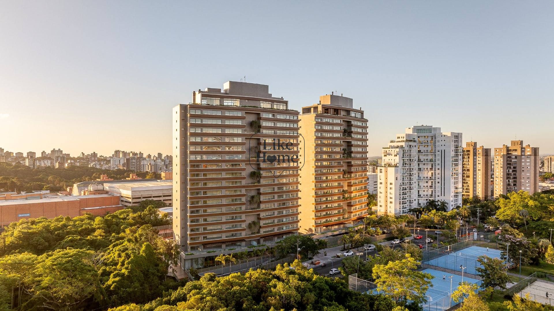 Apartamento Para Vender com 3 quartos 3 suítes no bairro jardim Europa  em Porto Alegre