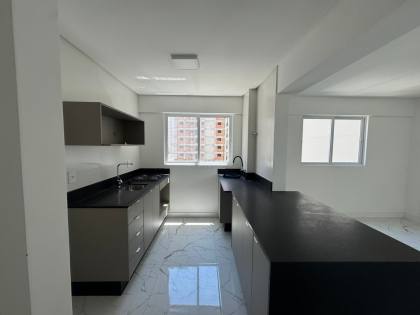 Apartamento 1 Suítes à Venda em, Itapema — Andar alto, Semi Mobiliado e Pronto para Morar