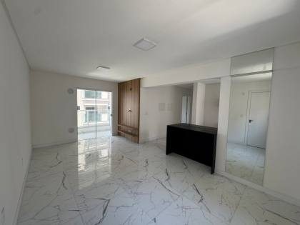 Apartamento 1 Suítes à Venda em, Itapema — Andar alto, Semi Mobiliado e Pronto para Morar