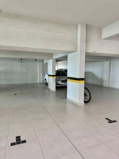 Apartamento Para Alugar com 3 quartos 3 suítes no bairro Meia Praia em Itapema