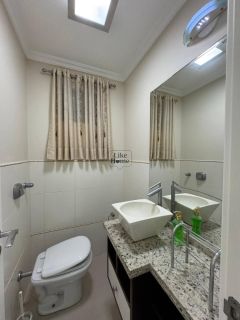 Apartamento Para Alugar com 3 quartos 3 suítes no bairro Meia Praia em Itapema