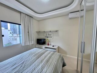 Apartamento Para Alugar com 3 quartos 3 suítes no bairro Meia Praia em Itapema