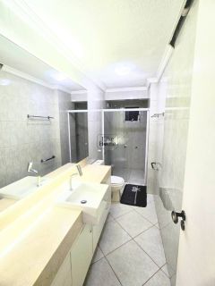 Apartamento Para Alugar com 4 quartos 2 suítes no bairro Meia Praia em Itapema