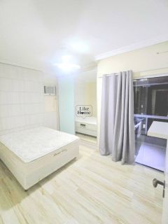 Apartamento Para Alugar com 4 quartos 2 suítes no bairro Meia Praia em Itapema