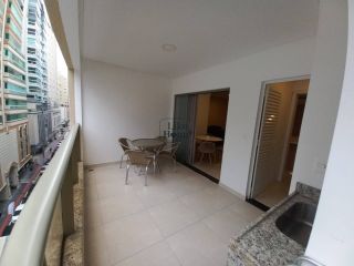 Apartamento Para Alugar com 3 quartos 3 suítes no bairro Meia Praia em Itapema